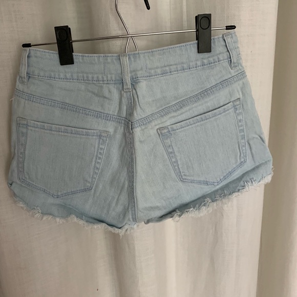 Bullhead Co. Lace Jean Shorts - Picture 2 of 4